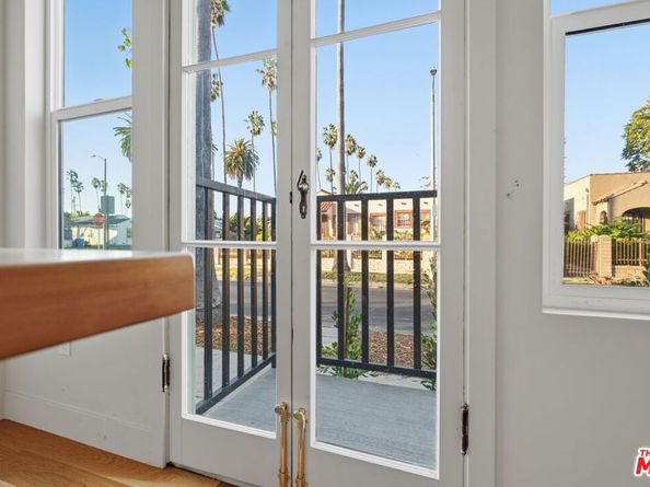 5200 S St Andrews Place, Los Angeles CA 90062