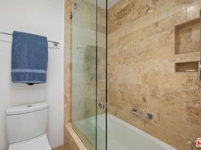 651 Wilcox Avenue 3G, Los Angeles CA 90004