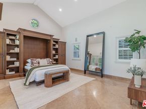 632 S Arden Boulevard, Los Angeles CA 90005