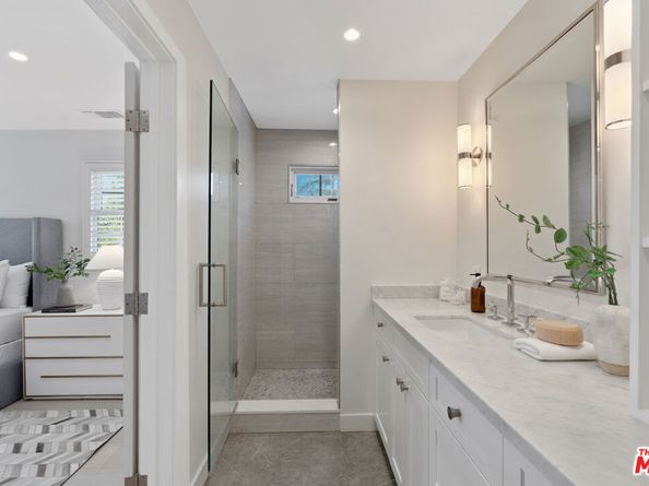 632 S Arden Boulevard, Los Angeles CA 90005