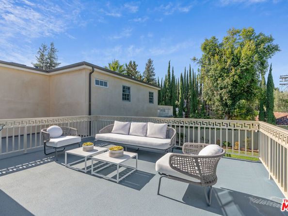 632 S Arden Boulevard, Los Angeles CA 90005