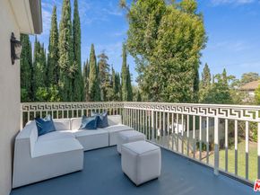 632 S Arden Boulevard, Los Angeles CA 90005