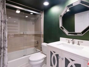 1227 Granville Avenue PH2, Los Angeles CA 90025