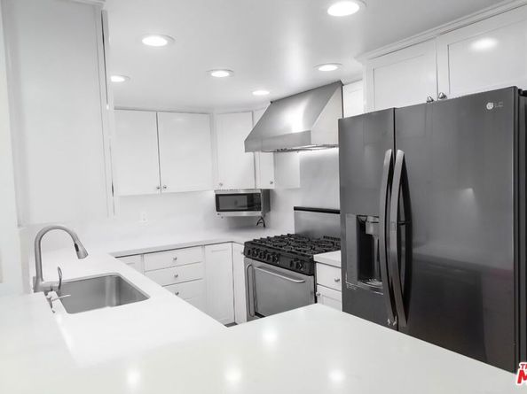 1227 Granville Avenue PH2, Los Angeles CA 90025