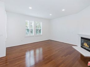 453 N Altadena Drive 8, Pasadena CA 91107