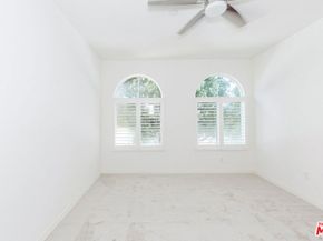453 N Altadena Drive 8, Pasadena CA 91107