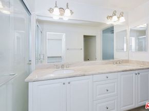 453 N Altadena Drive 8, Pasadena CA 91107