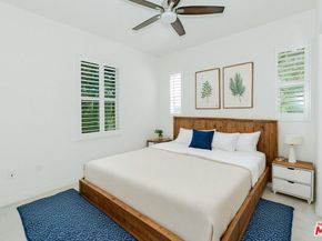 453 N Altadena Drive 8, Pasadena CA 91107