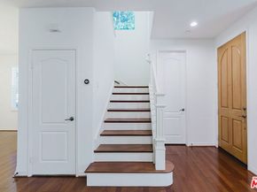 453 N Altadena Drive 8, Pasadena CA 91107