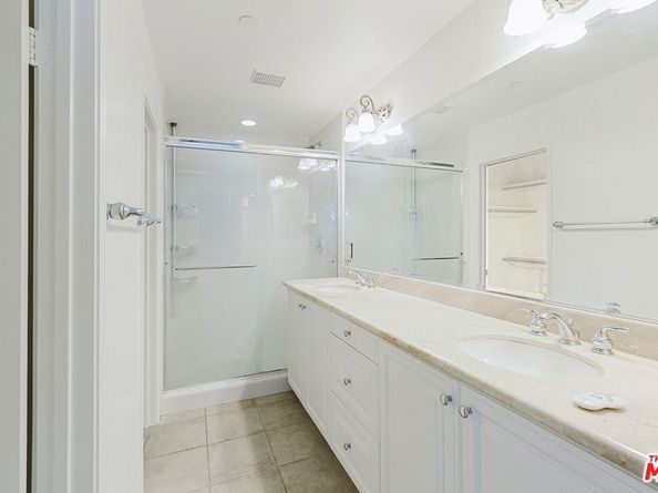 453 N Altadena Drive 8, Pasadena CA 91107