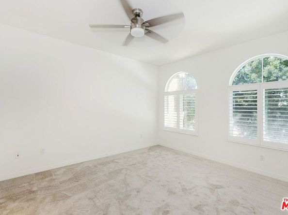 453 N Altadena Drive 8, Pasadena CA 91107