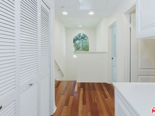 453 N Altadena Drive 8, Pasadena CA 91107