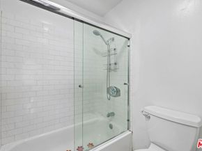 976 Larrabee Street 231, West Hollywood CA 90069