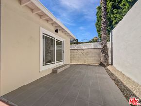 5736 Vantage Avenue, Valley Village CA 91607