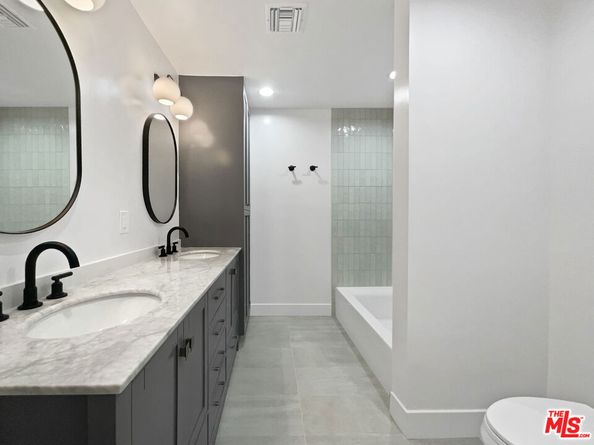 5736 Vantage Avenue, Valley Village CA 91607