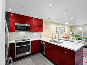 5951 Canterbury Drive 20, Culver City CA 90230