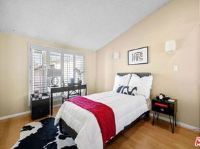 5951 Canterbury Drive 20, Culver City CA 90230