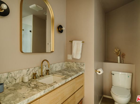 2443 N Vermont Avenue, Los Angeles CA 90027