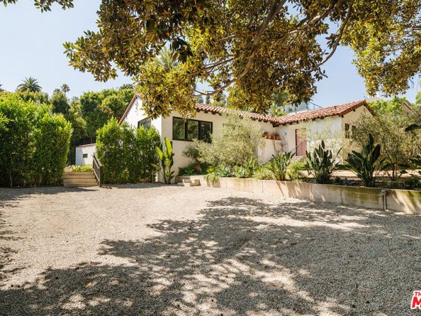 2443 N Vermont Avenue, Los Angeles CA 90027