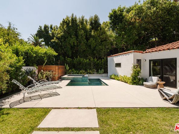2443 N Vermont Avenue, Los Angeles CA 90027