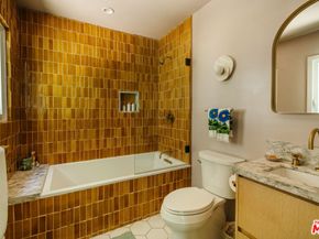 2443 N Vermont Avenue, Los Angeles CA 90027