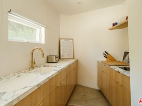 2443 N Vermont Avenue, Los Angeles CA 90027