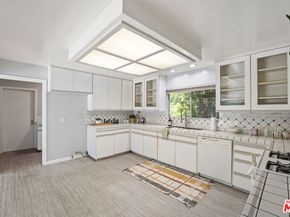 23246 Canzonet Street, Woodland Hills CA 91367