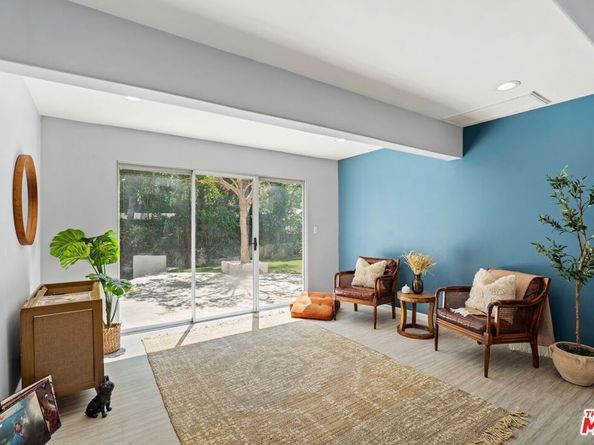 23246 Canzonet Street, Woodland Hills CA 91367