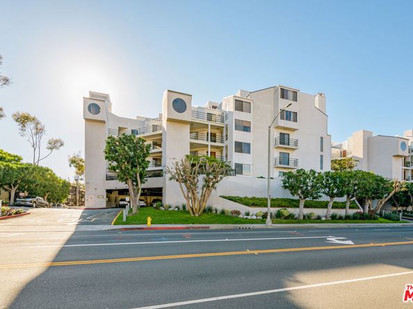 2940 Neilson Way 305, Santa Monica CA 90405