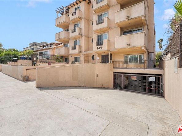 147 N Berendo Street 202, Los Angeles CA 90004