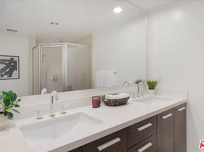 147 N Berendo Street 202, Los Angeles CA 90004