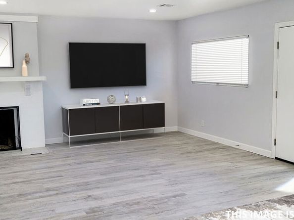 4716 S Van Ness Avenue, Los Angeles CA 90062