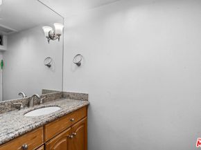 528 N Westmoreland Avenue 5, Los Angeles CA 90004