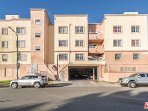 4920 S Broadway, Los Angeles CA 90037