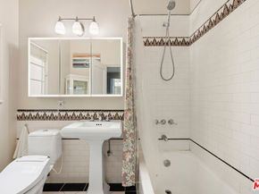 827 12th Street, Santa Monica CA 90403