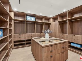 565 Toyopa Drive, Pacific Palisades CA 90272