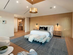 565 Toyopa Drive, Pacific Palisades CA 90272