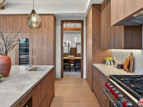 565 Toyopa Drive, Pacific Palisades CA 90272