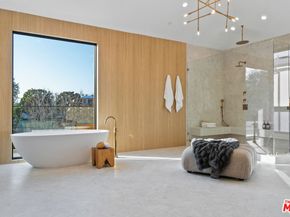 565 Toyopa Drive, Pacific Palisades CA 90272