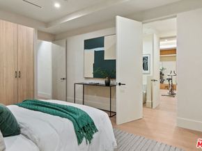 565 Toyopa Drive, Pacific Palisades CA 90272