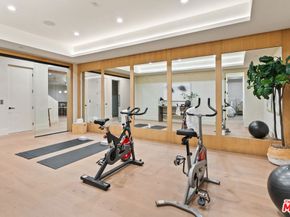 565 Toyopa Drive, Pacific Palisades CA 90272