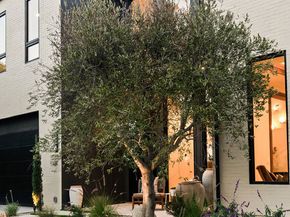 565 Toyopa Drive, Pacific Palisades CA 90272