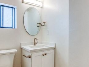 615 Sunset Avenue, Venice CA 90291