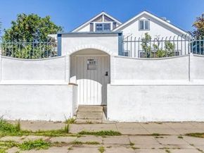 615 Sunset Avenue, Venice CA 90291