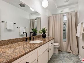 14332 Dickens Street 10, Sherman Oaks CA 91423