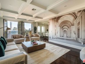 1835 Pandora Avenue 402, Los Angeles CA 90025