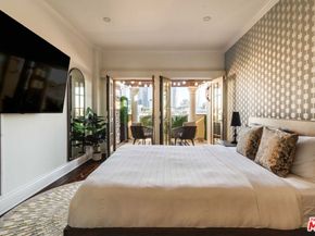 1835 Pandora Avenue 402, Los Angeles CA 90025