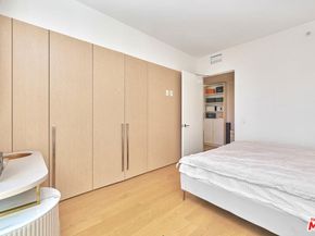 877 Francisco Street 1207, Los Angeles CA 90017