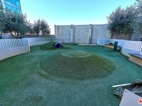 877 Francisco Street 1207, Los Angeles CA 90017