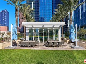 877 Francisco Street 1207, Los Angeles CA 90017